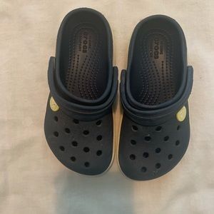 Toddler crocs 9